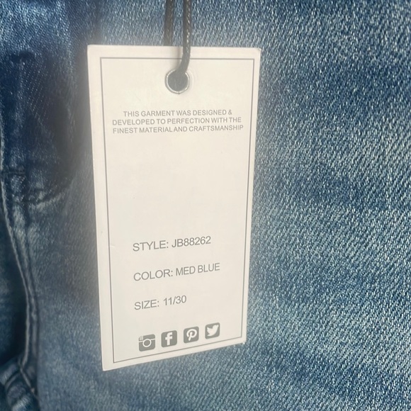 Judy Blue High Waist Relaxed Fit - Non Distressed Jeans - Picture 5 of 7